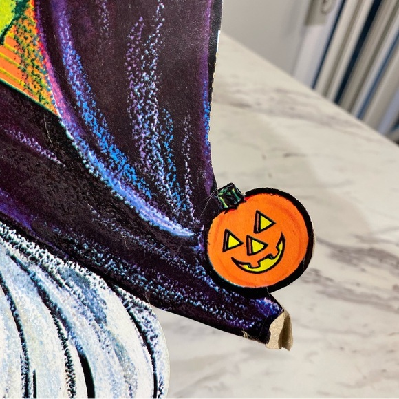 Vintage Halloween Witch Die Cut decor - Picture 5 of 5